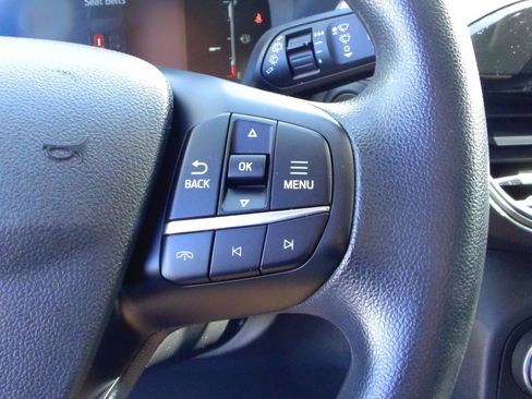 Used 2025 Ford Escape Active AWD/4WD image 17