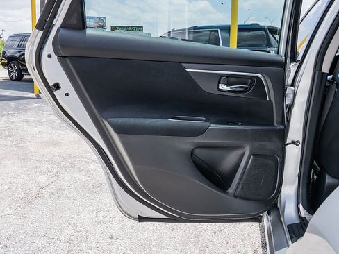 Used 2015 Nissan Altima 2.5 S w/ Power Driver Seat Package FWD image 11