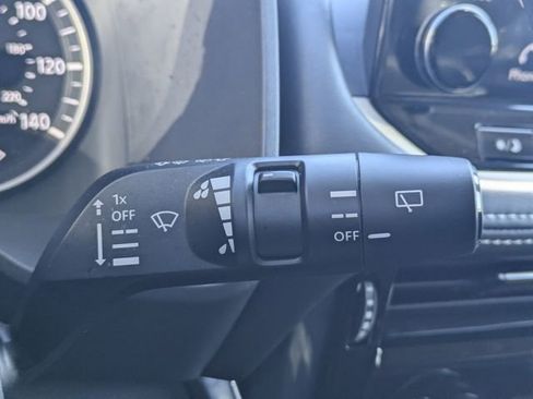 Used 2023 Nissan Rogue SL w/ SL Premium Package image 29