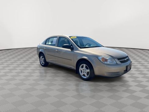 Used 2006 Chevrolet Cobalt LS FWD image 2