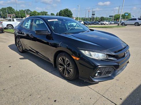 Used 2019 Honda Civic EX image 2