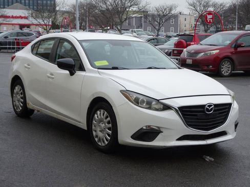 Used 2014 MAZDA MAZDA3 i SV image 3