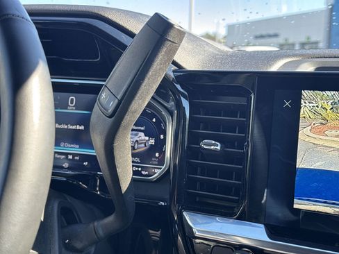 Used 2024 Chevrolet Silverado 1500 LT image 25