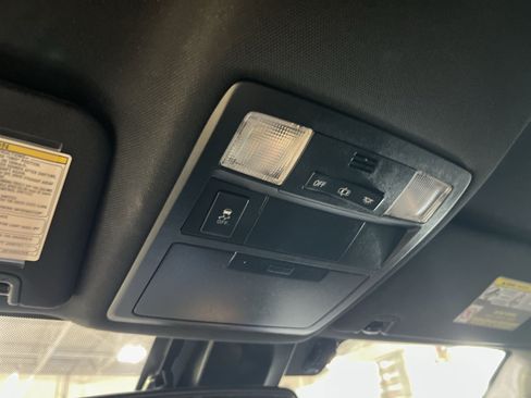 Used 2018 Toyota Tacoma TRD Sport w/ Technology Package AWD/4WD image 35