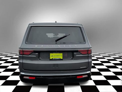 Used 2024 Jeep Wagoneer Series II w/ Flexible Seating Group AWD/4WD image 9