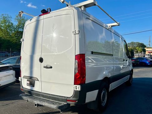 Used 2021 Mercedes-Benz Sprinter 2500 w/ Premium Package image 9