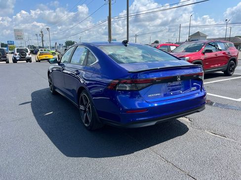 Used 2023 Honda Accord Sport image 3