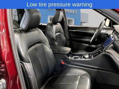 Used 2024 Jeep Grand Cherokee Limited w/ Luxury Tech Group II AWD/4WD image 28