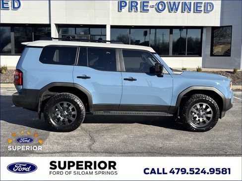 Used 2025 Toyota Land Cruiser image 2