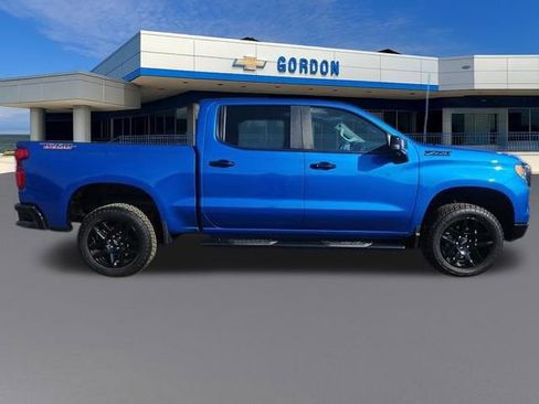 Used 2024 Chevrolet Silverado 1500 LT Trail Boss w/ Convenience Package II image 7