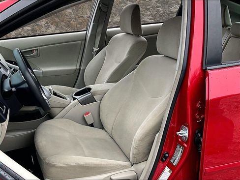 Used 2015 Toyota Prius Three image 21