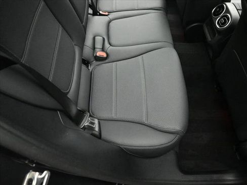 Used 2026 Mercedes-Benz GLC 300 4MATIC image 24