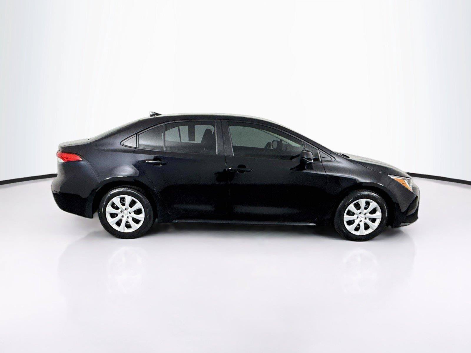 Certified 2024 Toyota Corolla LE FWD image 10