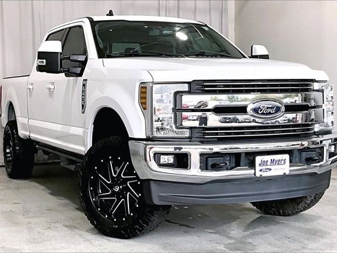Used 2019 Ford F250 Lariat image 1