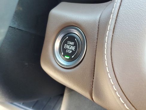 Used 2023 Chevrolet Tahoe High Country AWD/4WD image 17