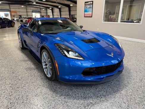 Used 2019 Chevrolet Corvette Grand Sport RWD image 15