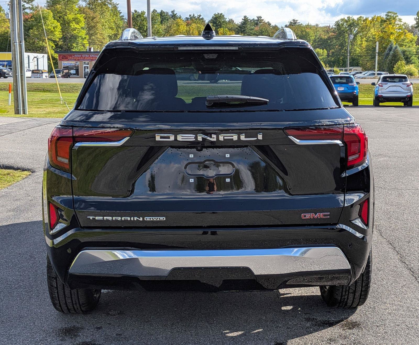 New 2027 GMC Terrain Denali AWD/4WD image 9