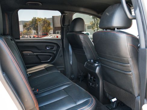 Used 2021 Nissan Titan PRO-4X w/ Pro-4x Convenience Package AWD/4WD image 30