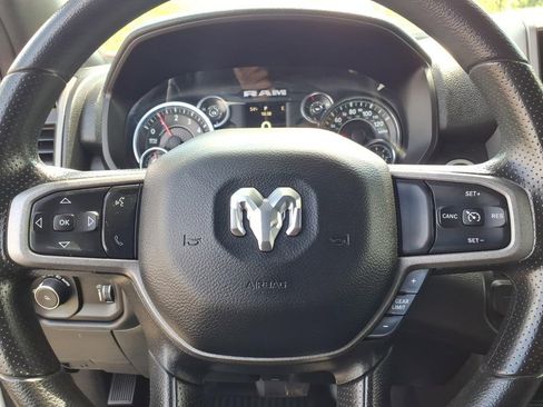 Used 2023 RAM 3500 Tradesman w/ Chrome Appearance Group AWD/4WD image 5