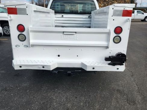 Used 2011 Ford F250 XL w/ XL Value Pkg image 9