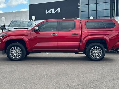 Used 2024 Toyota Tacoma Limited w/ Limited Package (LT) AWD/4WD image 7