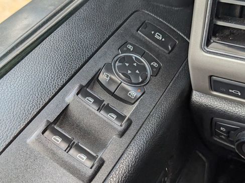 Used 2019 Ford F350 Lariat w/ Lariat Ultimate Package AWD/4WD image 10
