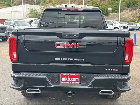 New 2026 GMC Sierra 1500 AT4 w/ AT4 Premium Package AWD/4WD image 12