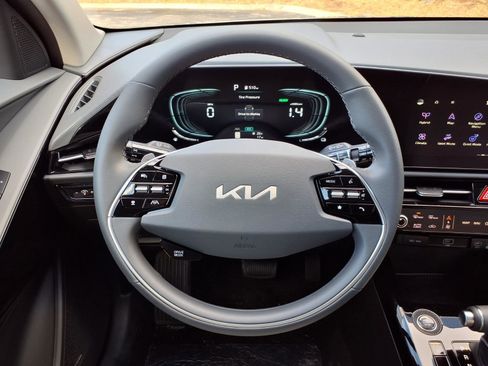 New 2026 Kia Niro EX w/ EX Premium Package image 7