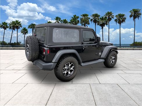 Used 2019 Jeep Wrangler Sport image 8