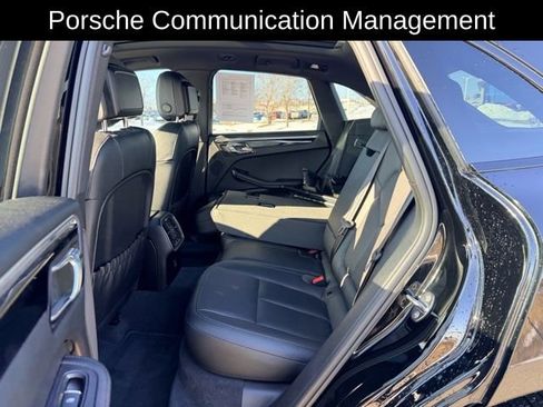 Used 2022 Porsche Macan S image 9