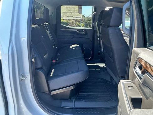 New 2026 GMC Sierra 1500 SLE w/ X31 Off-Road Package AWD/4WD image 33