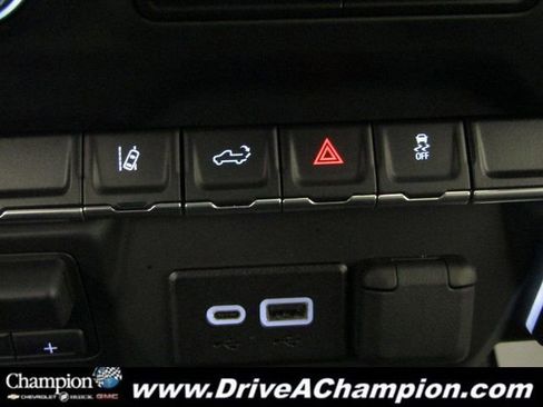 Used 2024 GMC Sierra 2500 Pro w/ Convenience Package image 31