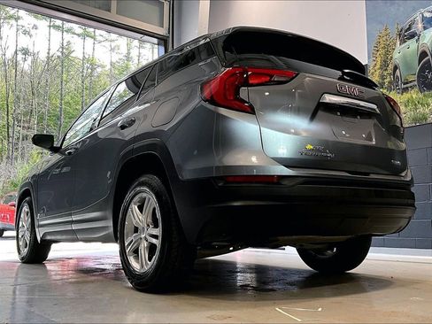 Used 2018 GMC Terrain SLE w/ Driver Convenience Package image 6