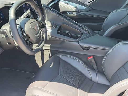 Used 2022 Chevrolet Corvette Stingray Preferred Conv w/ Z51 Performance Package RWD image 10