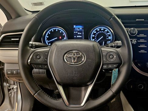 Used 2018 Toyota Camry SE image 30