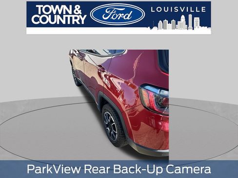 Used 2025 Jeep Compass Trailhawk AWD/4WD image 7