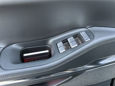 New 2025 Lincoln Navigator Reserve image 13