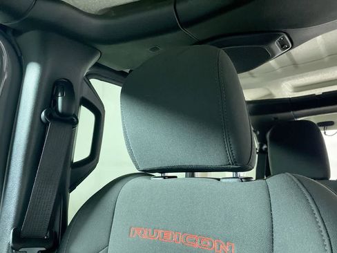 Used 2023 Jeep Wrangler Unlimited Rubicon image 32