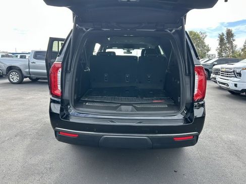 Used 2021 GMC Yukon XL AT4 image 17