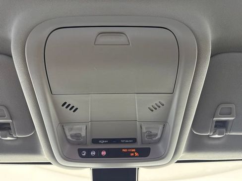 Used 2020 Chevrolet Equinox LT w/ LPO, Floor Liner Package AWD/4WD image 14