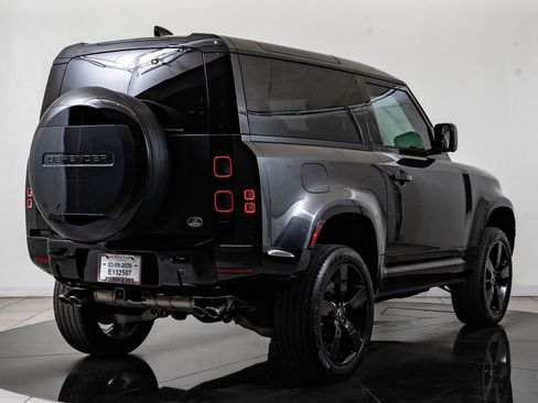 Used 2023 Land Rover Defender 90 V8 image 10