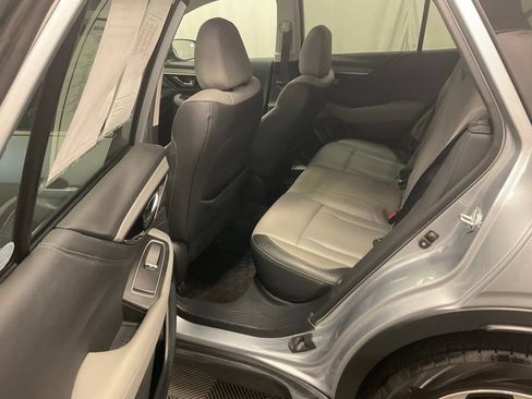 Used 2022 Subaru Outback Limited AWD/4WD image 28