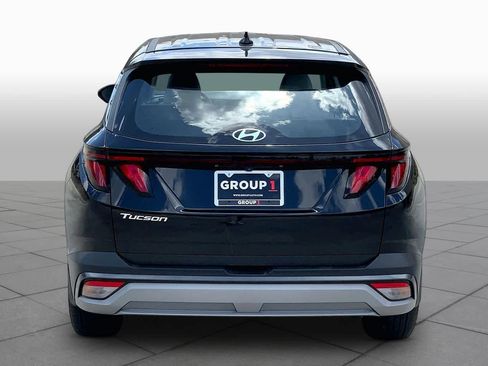 Used 2025 Hyundai Tucson SE FWD image 5
