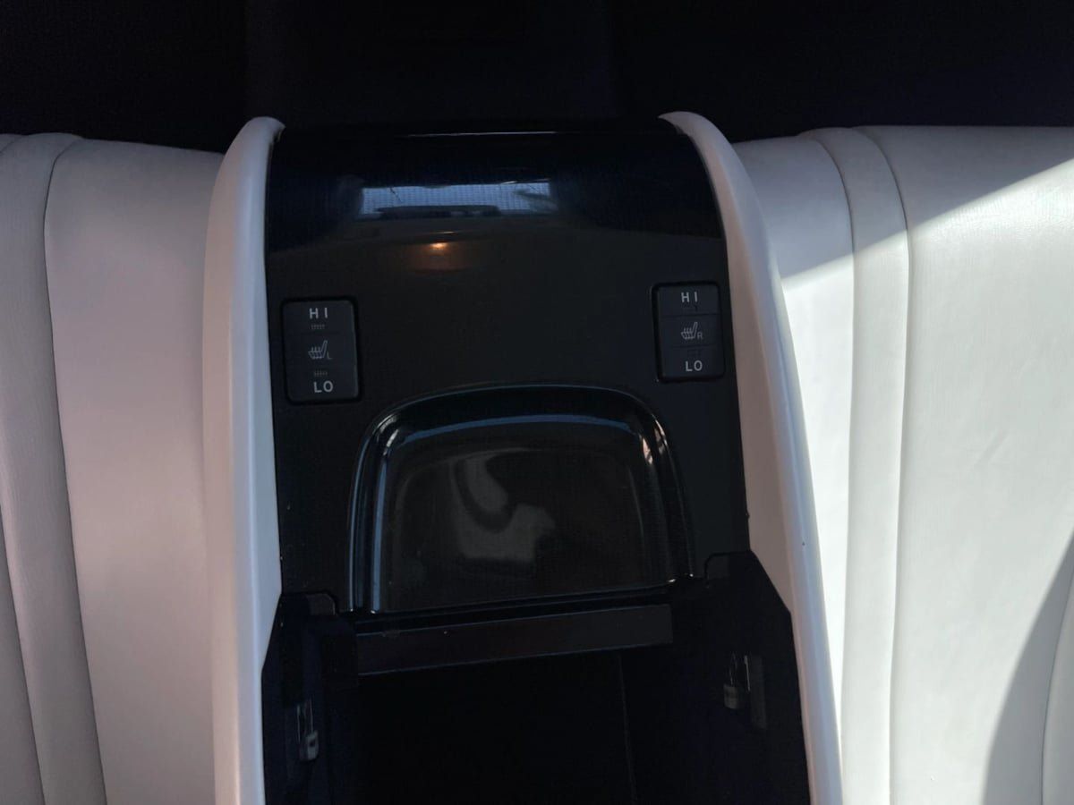 Used 2016 Toyota Mirai FWD image 23