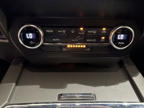 Certified 2019 Ford Expedition XLT RWD image 16