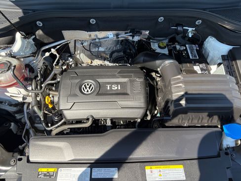Used 2022 Volkswagen Atlas SE w/ Panoramic Sunroof Package FWD image 22
