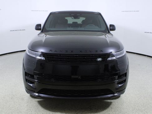 New 2025 Land Rover Range Rover Sport Dynamic SE image 2