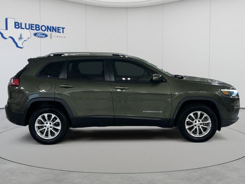 Used 2020 Jeep Cherokee Latitude AWD/4WD image 4