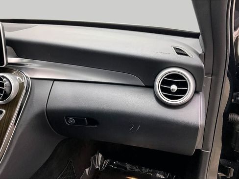 Certified 2018 Mercedes-Benz C 300 Sedan image 19