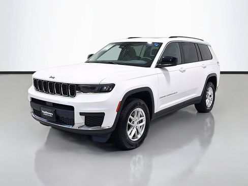 Used 2023 Jeep Grand Cherokee L Laredo AWD/4WD image 19